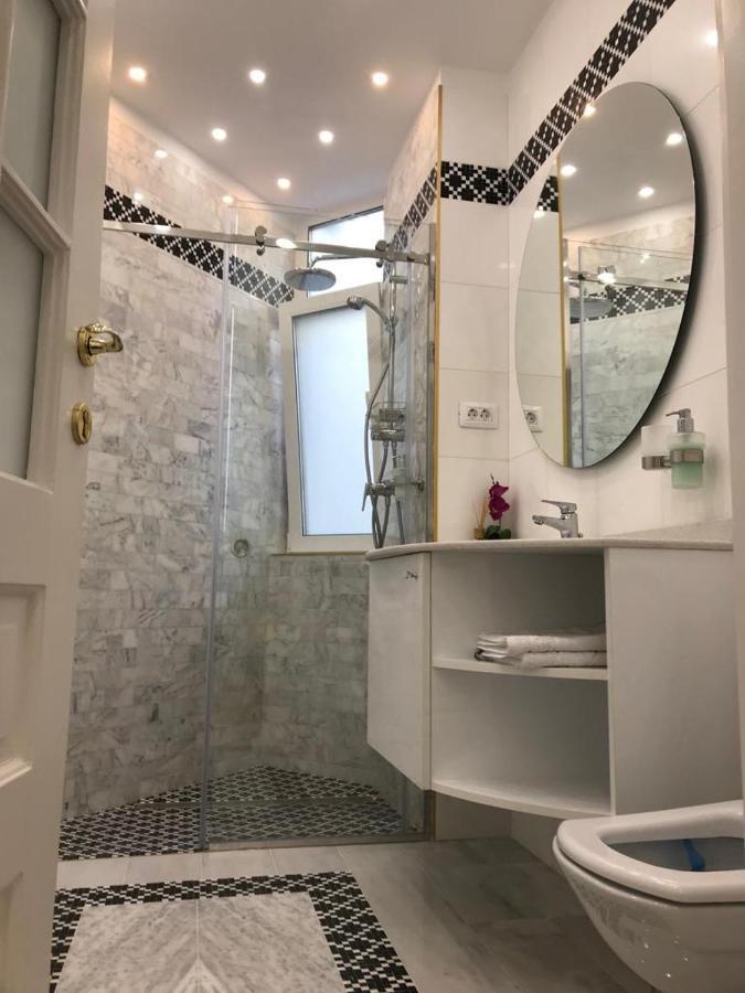 Victoria Luxury Apartment 11 Букурещ Екстериор снимка