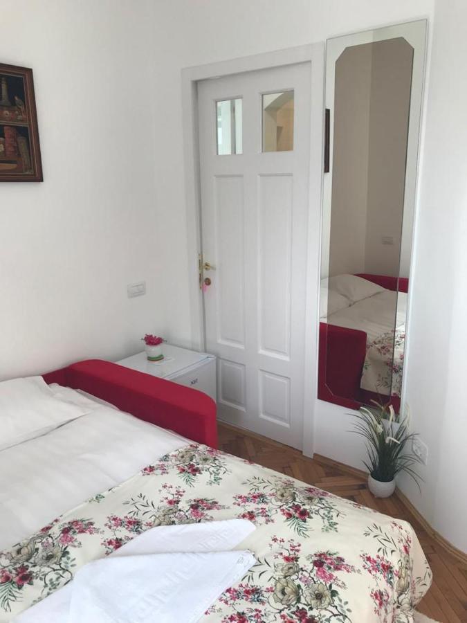 Victoria Luxury Apartment 11 Букурещ Екстериор снимка